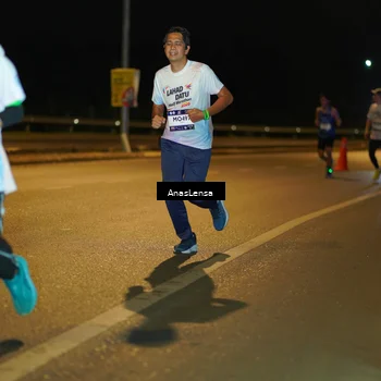 Runner Photo 7700537
