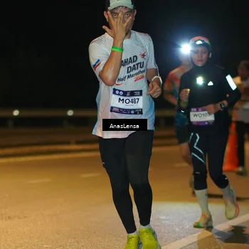Runner Photo 7700541