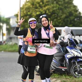Runner Photo 7700543