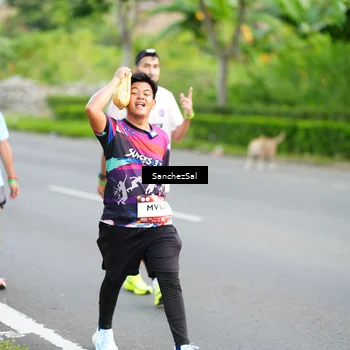 Runner Photo 7700560