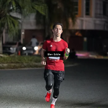 Runner Photo 7700573