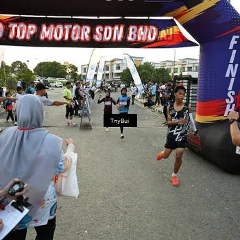Runner Photo 7700583