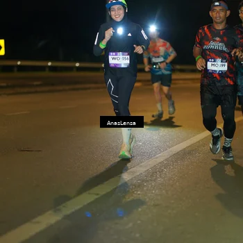 Runner Photo 7700584