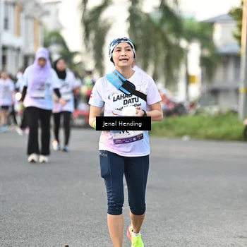 Runner Photo 7700587