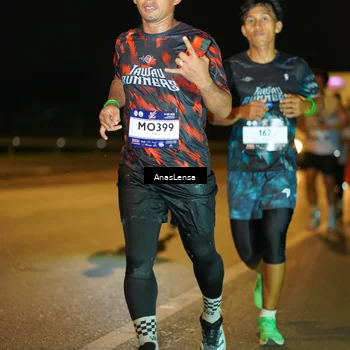 Runner Photo 7700597