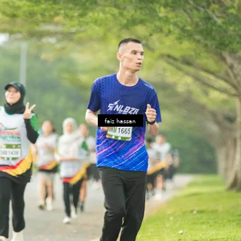 Runner Photo 7700598