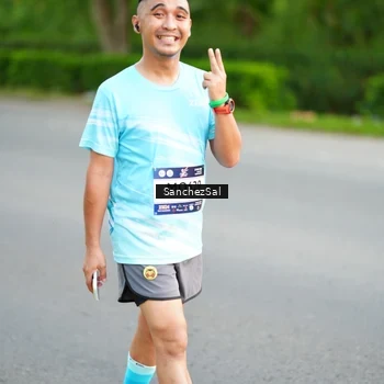 Runner Photo 7700602