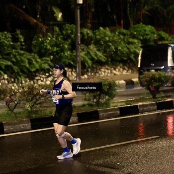 Runner Photo 7700603