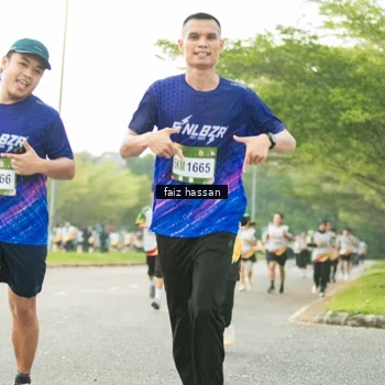 Runner Photo 7700604