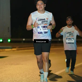 Runner Photo 7700610
