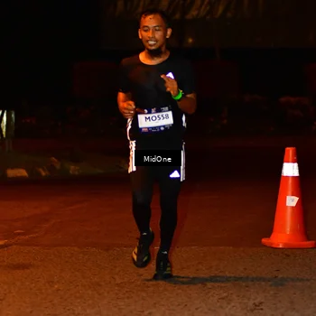 Runner Photo 7700616