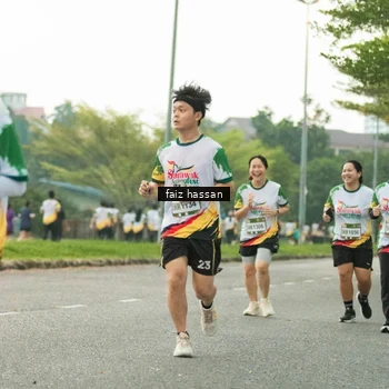Runner Photo 7700619