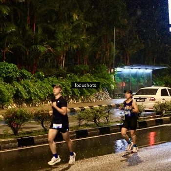 Runner Photo 7700628
