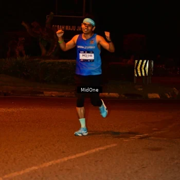 Runner Photo 7700632