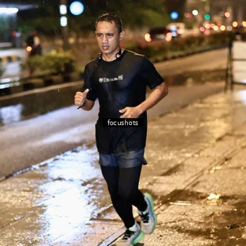 Runner Photo 7700639