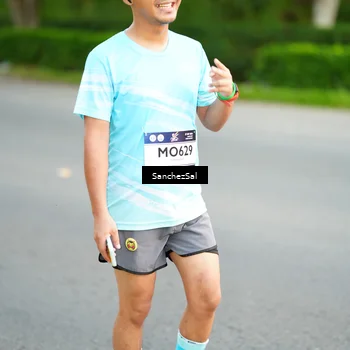 Runner Photo 7700642