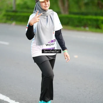 Runner Photo 7700662