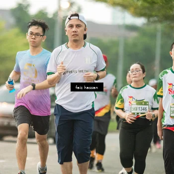 Runner Photo 7700673