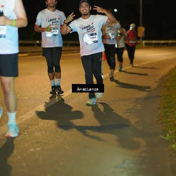 Runner Photo 7700674