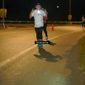 Runner Photo 7700693