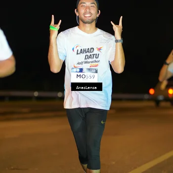 Runner Photo 7700697