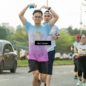 Runner Photo 7700701