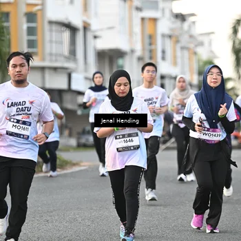 Runner Photo 7700708