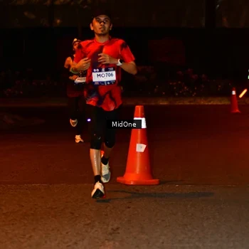 Runner Photo 7700715