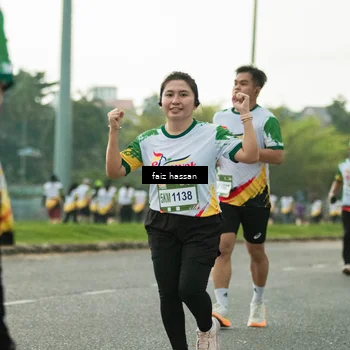 Runner Photo 7700735