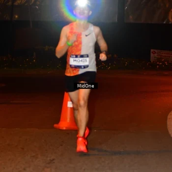 Runner Photo 7700742