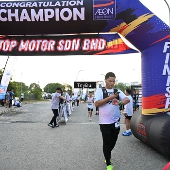 Runner Photo 7700743