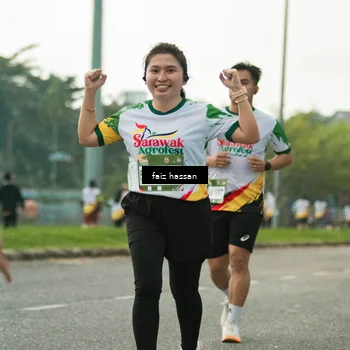 Runner Photo 7700745