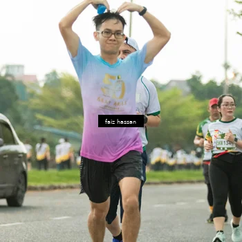 Runner Photo 7700763