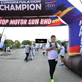 Runner Photo 7700775