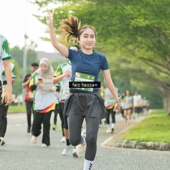 Runner Photo 7700781