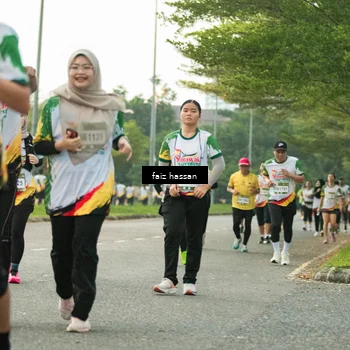 Runner Photo 7700795