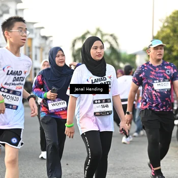 Runner Photo 7700796