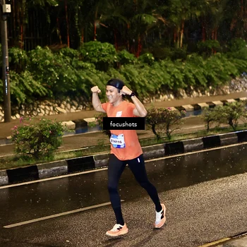 Runner Photo 7700798