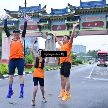 Runner Photo 7700799