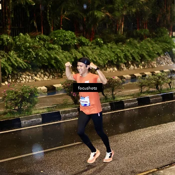 Runner Photo 7700800