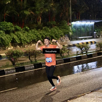 Runner Photo 7700811
