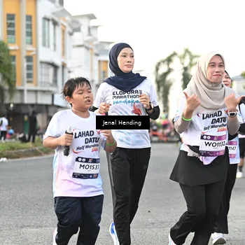 Runner Photo 7700812
