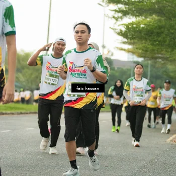 Runner Photo 7700815