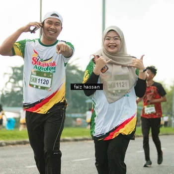 Runner Photo 7700818
