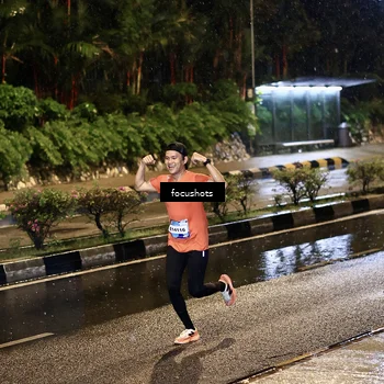 Runner Photo 7700826