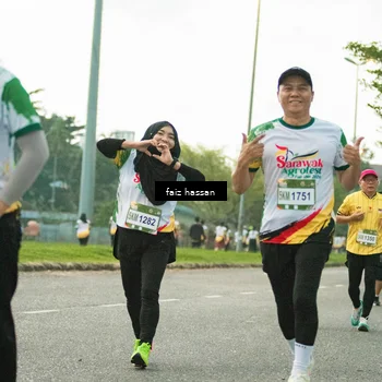 Runner Photo 7700832