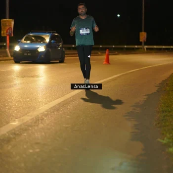 Runner Photo 7700842