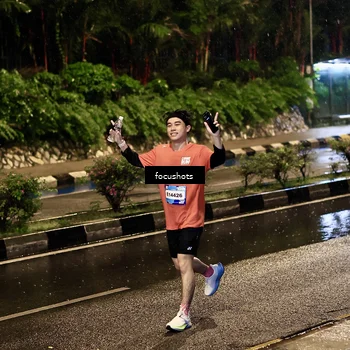 Runner Photo 7700851