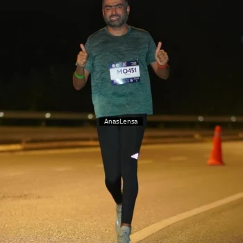 Runner Photo 7700858