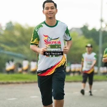 Runner Photo 7700868